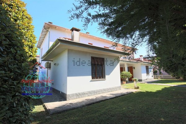 casa indipendente in vendita a Crevalcore in zona Bevilacqua