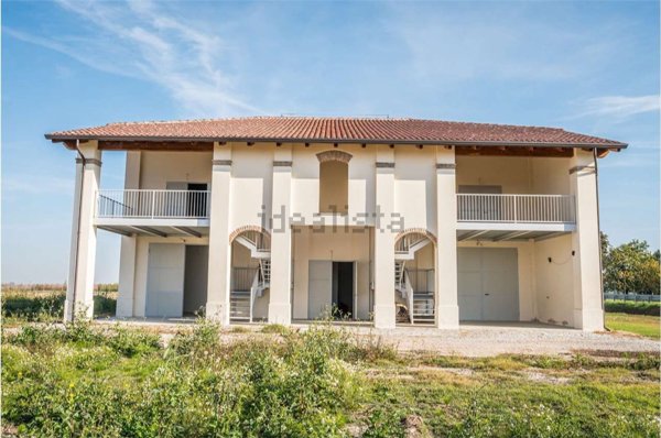 appartamento in vendita a Crevalcore in zona Bevilacqua