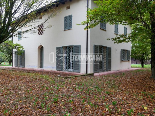 casa indipendente in vendita a Crevalcore in zona Sammartini