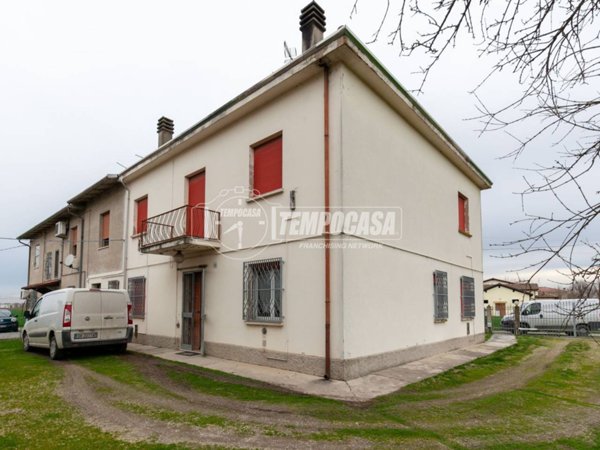 casa indipendente in vendita a Crevalcore in zona Palata Pepoli