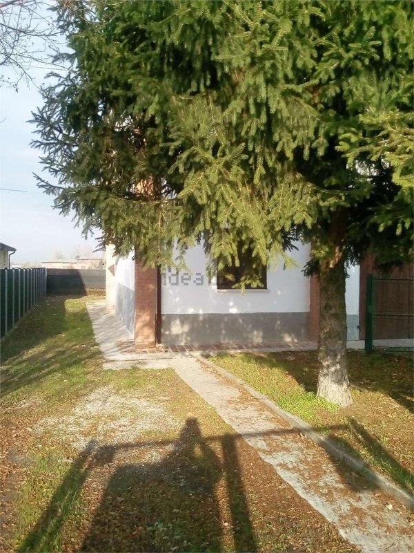 casa indipendente in vendita a Crevalcore
