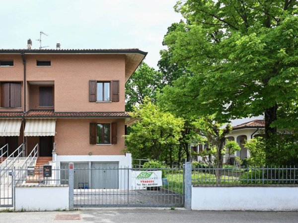 casa indipendente in vendita a Crevalcore