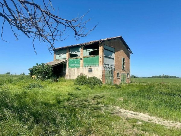 casa indipendente in vendita a Crevalcore in zona Sammartini
