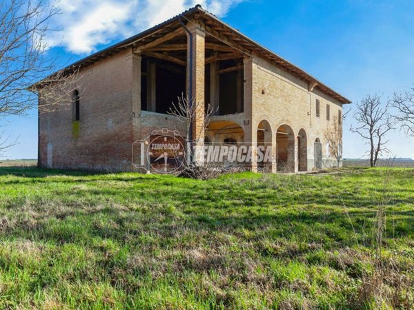 casa indipendente in vendita a Crevalcore in zona Sammartini