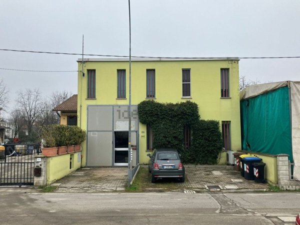 ufficio in vendita a Crevalcore