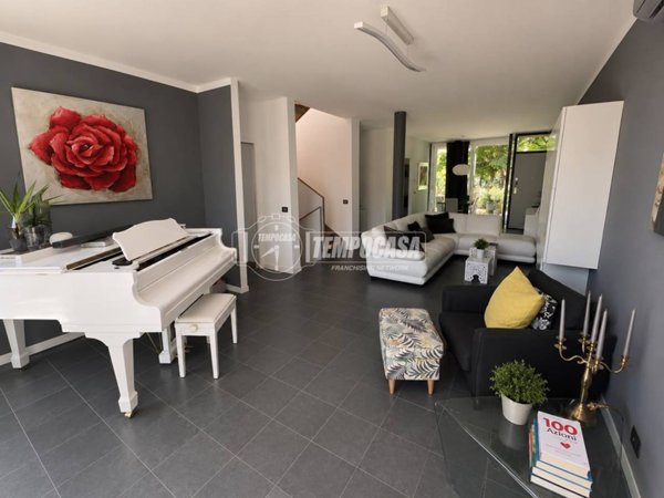 casa indipendente in vendita a Crevalcore in zona Sammartini