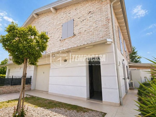 casa indipendente in vendita a Crevalcore