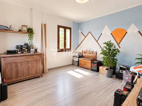 casa indipendente in vendita a Crevalcore in zona Sammartini