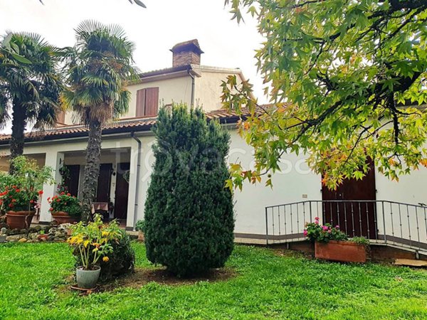 casa indipendente in vendita a Dozza