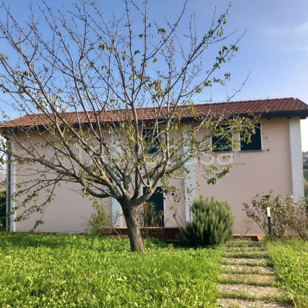 casa indipendente in vendita a Dozza