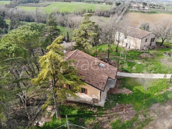 casa indipendente in vendita a Dozza
