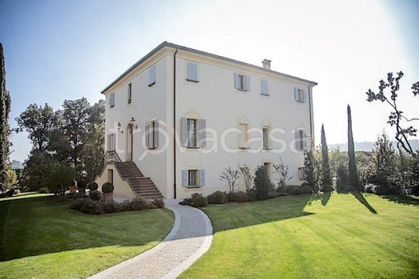villa in vendita a Dozza