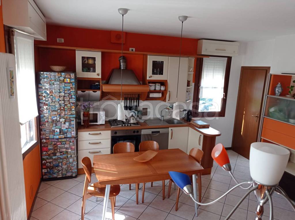 appartamento in vendita a Dozza in zona Toscanella
