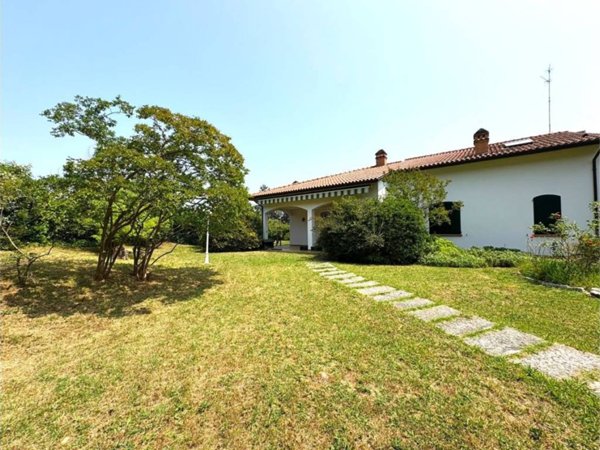 casa indipendente in vendita a Dozza