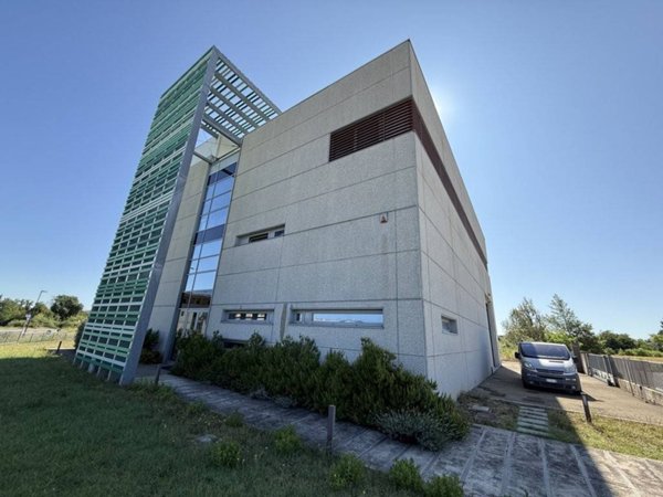 ufficio in vendita a Dozza in zona Toscanella