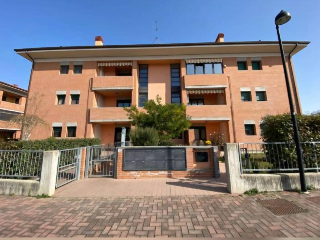 appartamento in vendita a Dozza in zona Toscanella