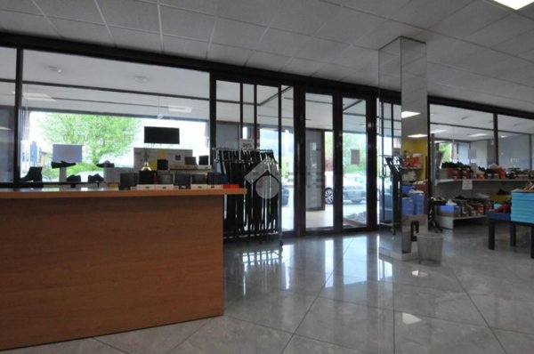 negozio in vendita a Dozza in zona Toscanella