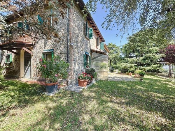 casa indipendente in vendita a Dozza