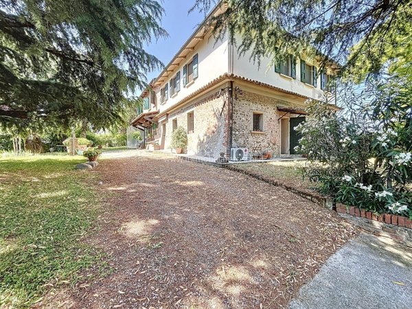 casa indipendente in vendita a Dozza