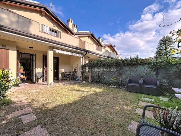 casa indipendente in vendita a Dozza