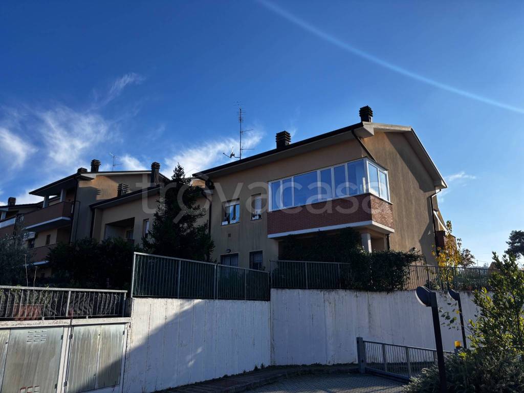 appartamento in vendita a Dozza in zona Toscanella