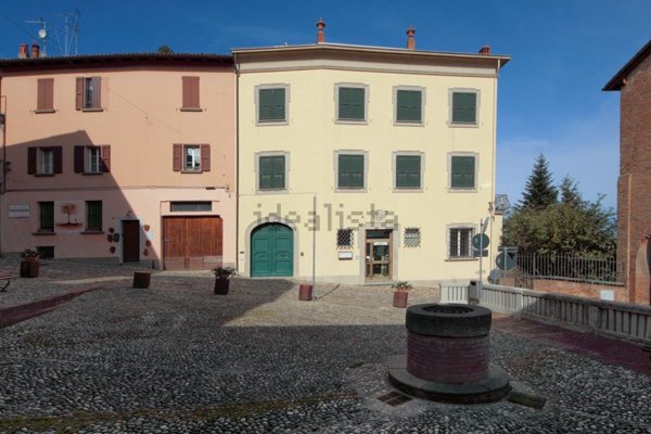 casa indipendente in vendita a Dozza