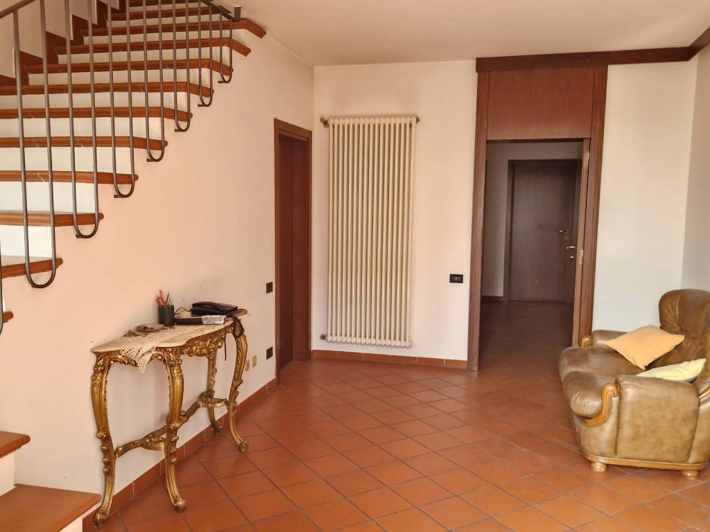 casa indipendente in vendita a Dozza