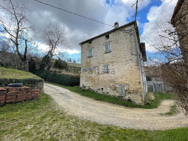 casa indipendente in vendita a Fontanelice