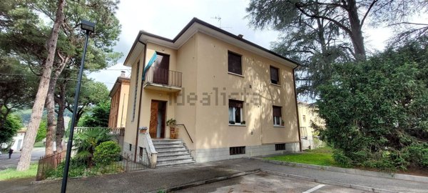 casa indipendente in vendita a Fontanelice