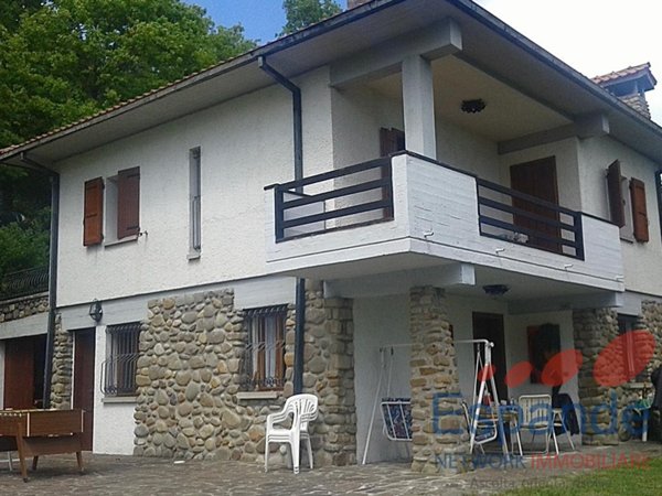 casa indipendente in vendita a Gaggio Montano