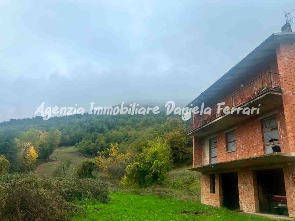casa indipendente in vendita a Gaggio Montano