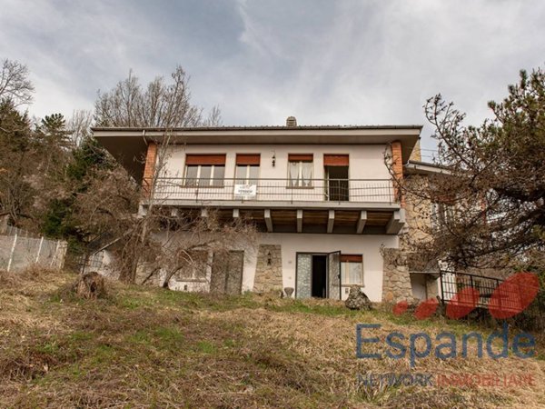 casa indipendente in vendita a Gaggio Montano