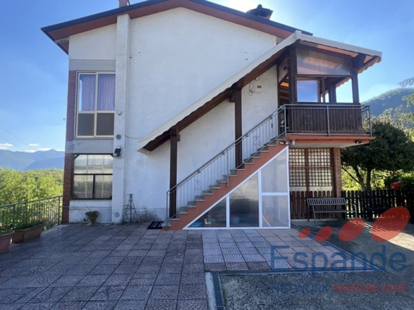 casa indipendente in vendita a Gaggio Montano