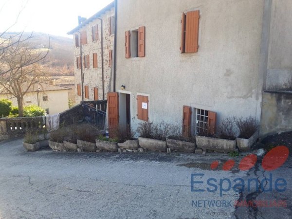 appartamento in vendita a Gaggio Montano in zona Marano