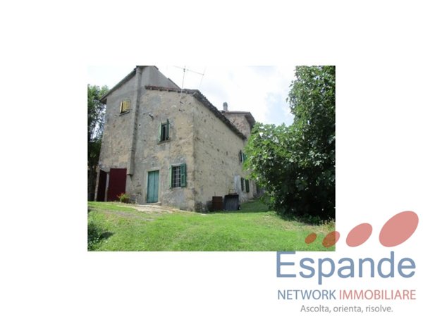 casa indipendente in vendita a Gaggio Montano in zona Bombiana