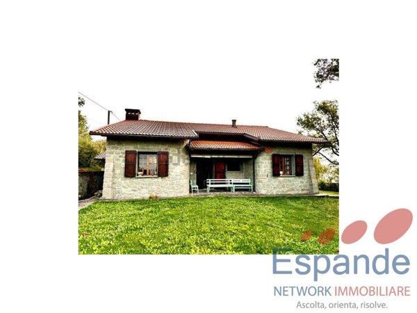 casa indipendente in vendita a Gaggio Montano in zona Bombiana