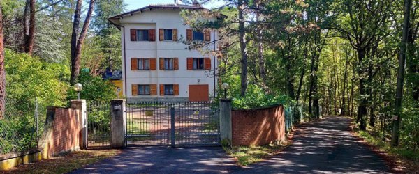 casa indipendente in vendita a Gaggio Montano in zona Marano