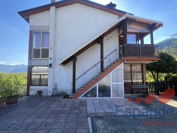 casa indipendente in vendita a Gaggio Montano