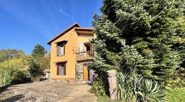 casa indipendente in vendita a Gaggio Montano
