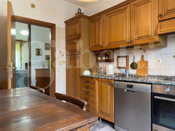 appartamento in vendita a Gaggio Montano in zona Silla