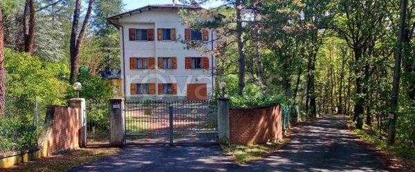 casa indipendente in vendita a Gaggio Montano in zona Marano