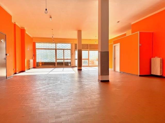 ufficio in vendita a Gaggio Montano in zona Silla