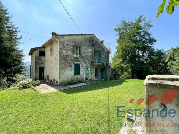 casa indipendente in vendita a Gaggio Montano in zona Marano