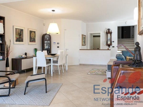 casa indipendente in vendita a Gaggio Montano