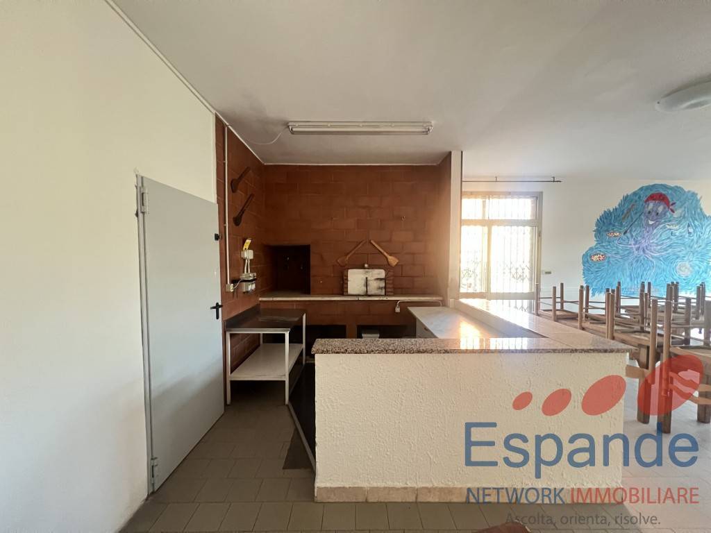 negozio in vendita a Gaggio Montano in zona Silla