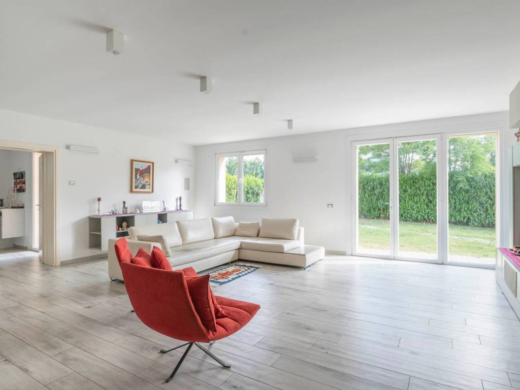 casa indipendente in vendita a Gaggio Montano