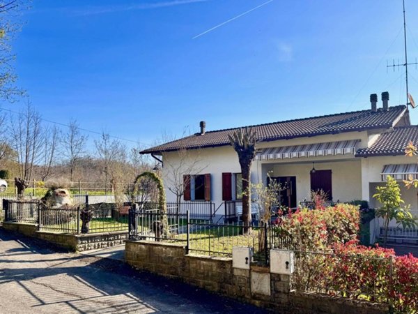 casa indipendente in vendita a Gaggio Montano in zona Silla