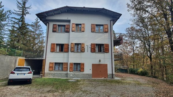 casa indipendente in vendita a Gaggio Montano