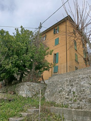 casa indipendente in vendita a Gaggio Montano