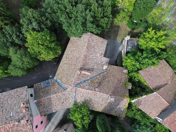 casa indipendente in vendita a Gaggio Montano